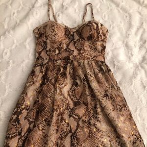Brown&Gold Fashion Print dress Sz M